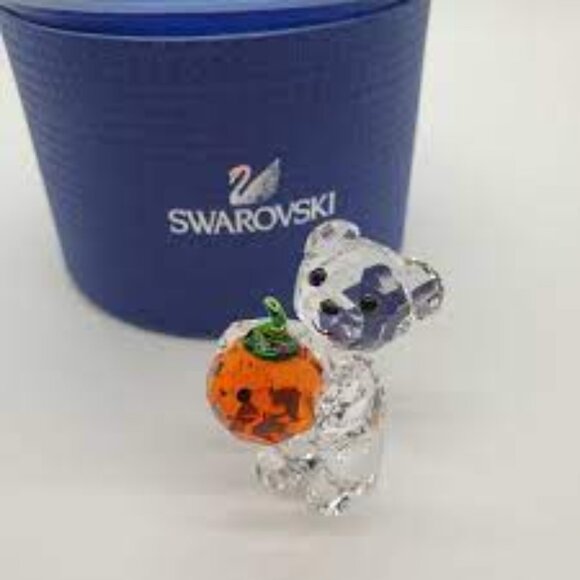 Swarovski Kris Bear A Pumpkin For You BNIB Discontinued Holiday Gift - Picture 3 of 4